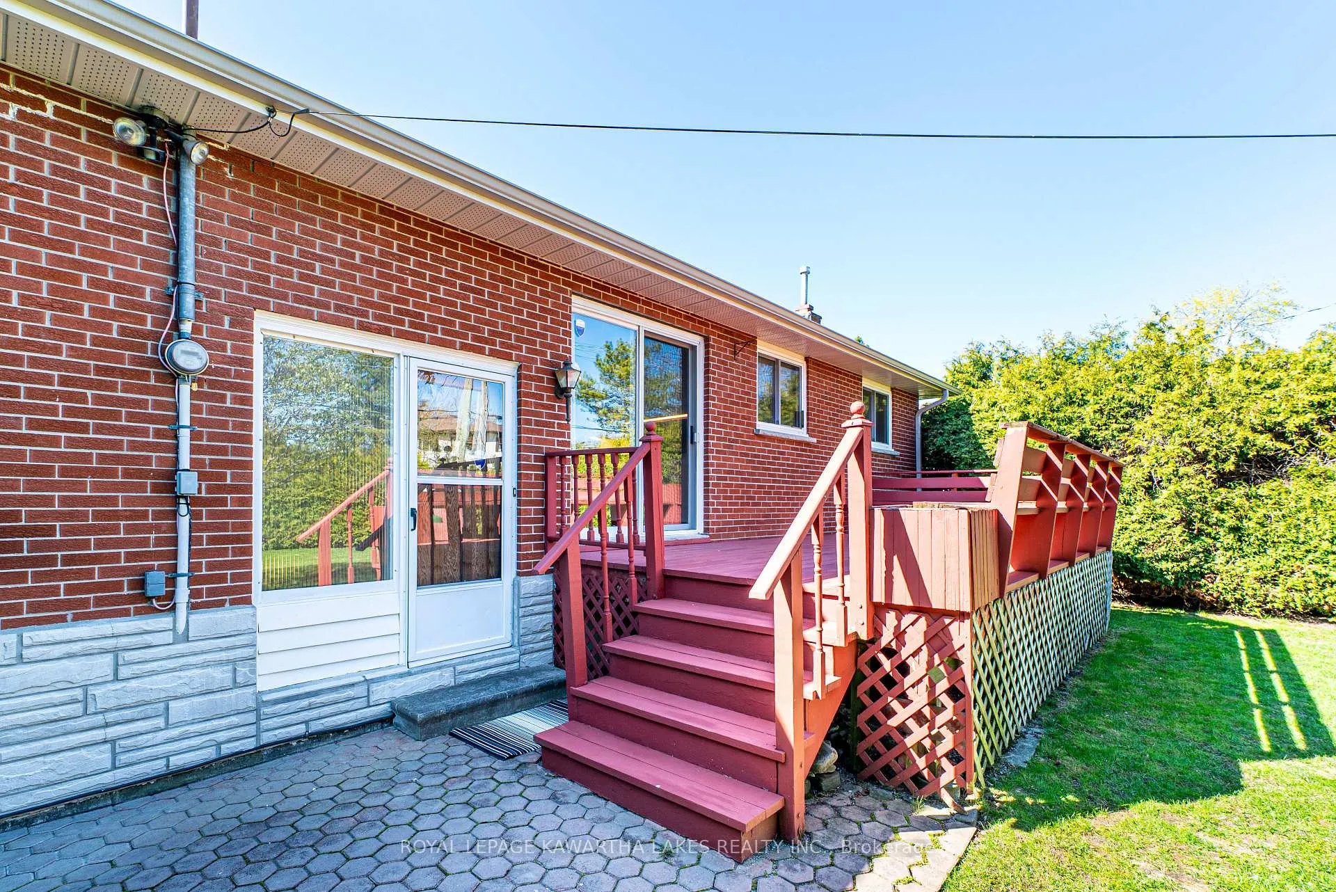 Photo 10 of 52 Sanderling Crescent, Kawartha Lakes, Lindsay — HOMEH