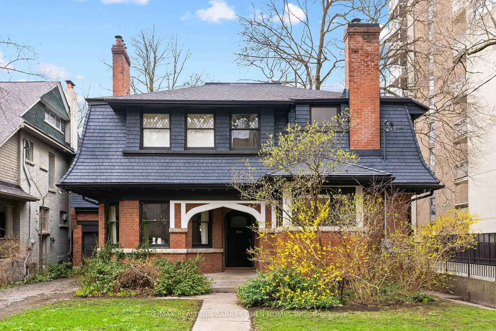 Front of 147 & 149 Farnham Avenue
