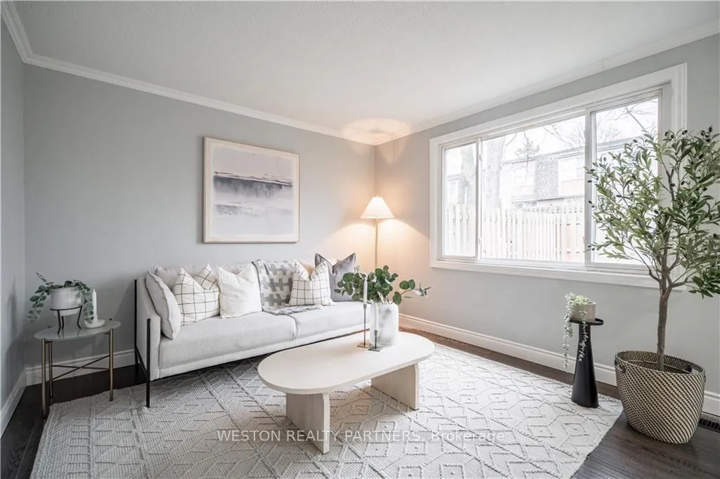 Photo 12 of Unit 8, 125 Limeridge Road W, Hamilton, Rolston — HOMEH