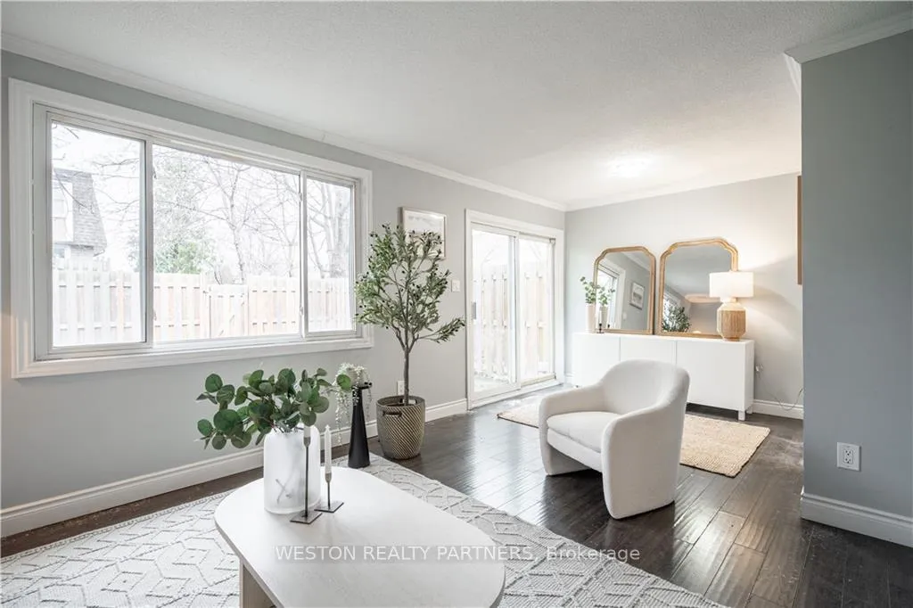 Photo 14 of Unit 8, 125 Limeridge Road W, Hamilton, Rolston — HOMEH