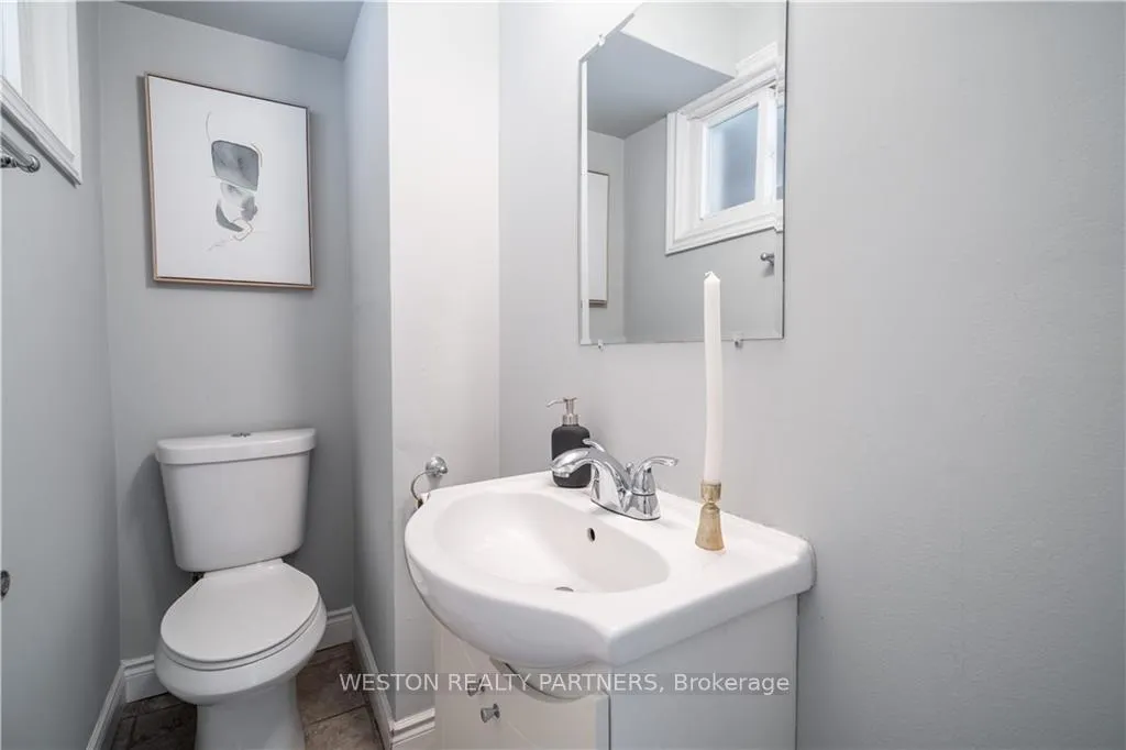 Photo 16 of Unit 8, 125 Limeridge Road W, Hamilton, Rolston — HOMEH