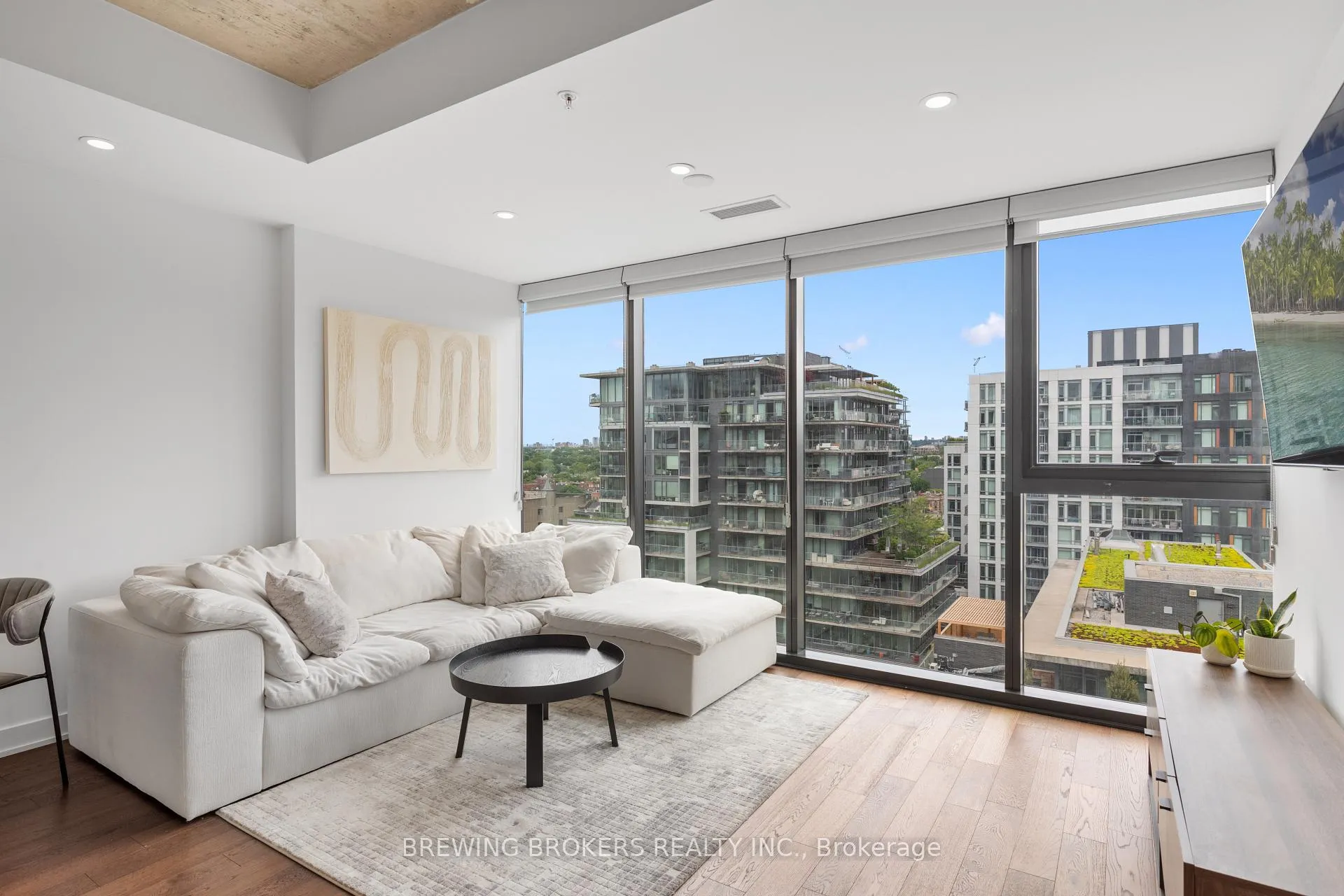 Front of Unit PH1411, 629 King St W Street
