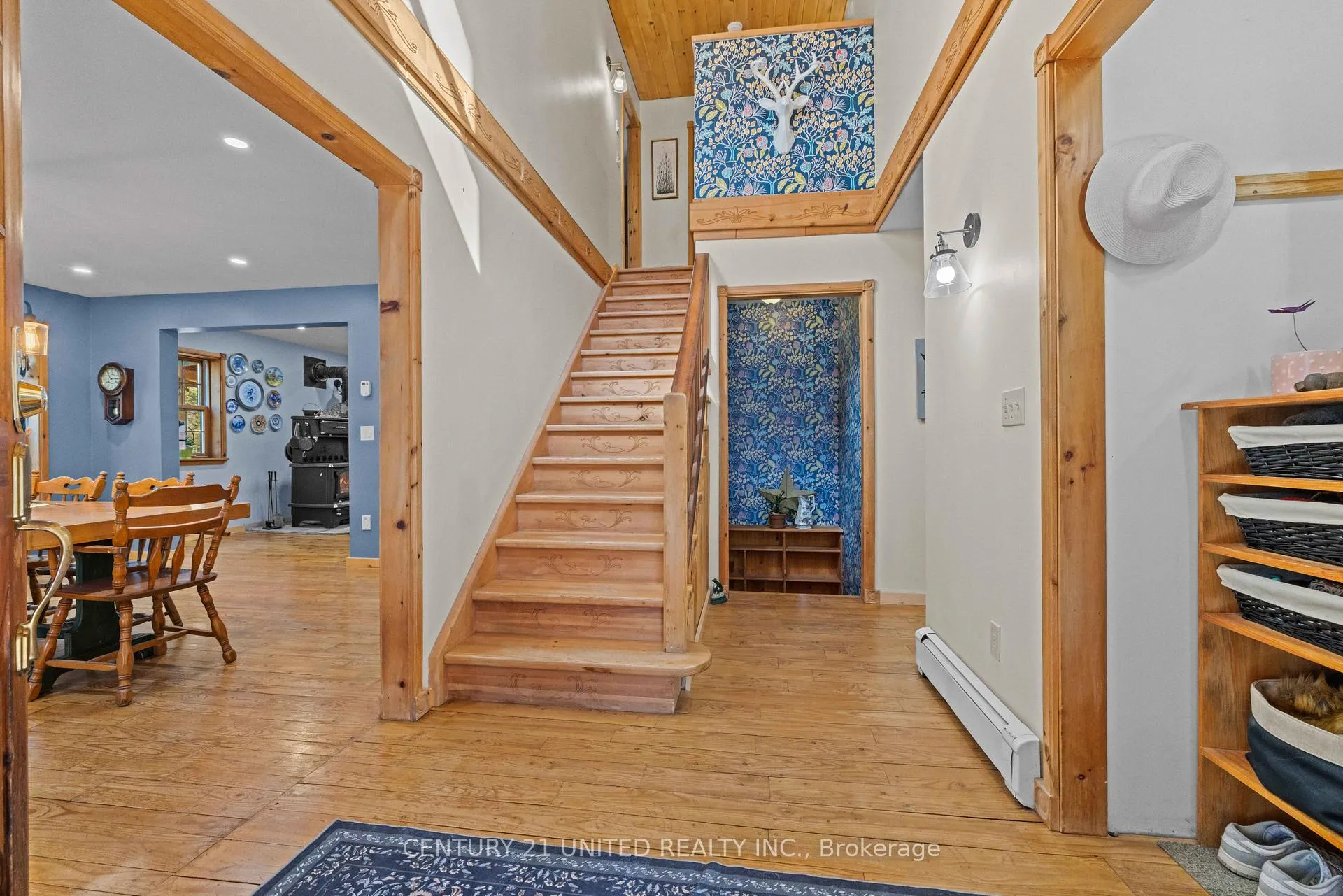 Photo 6 of 28 Van Luven Lane, Hamilton Township, Baltimore — HOMEH
