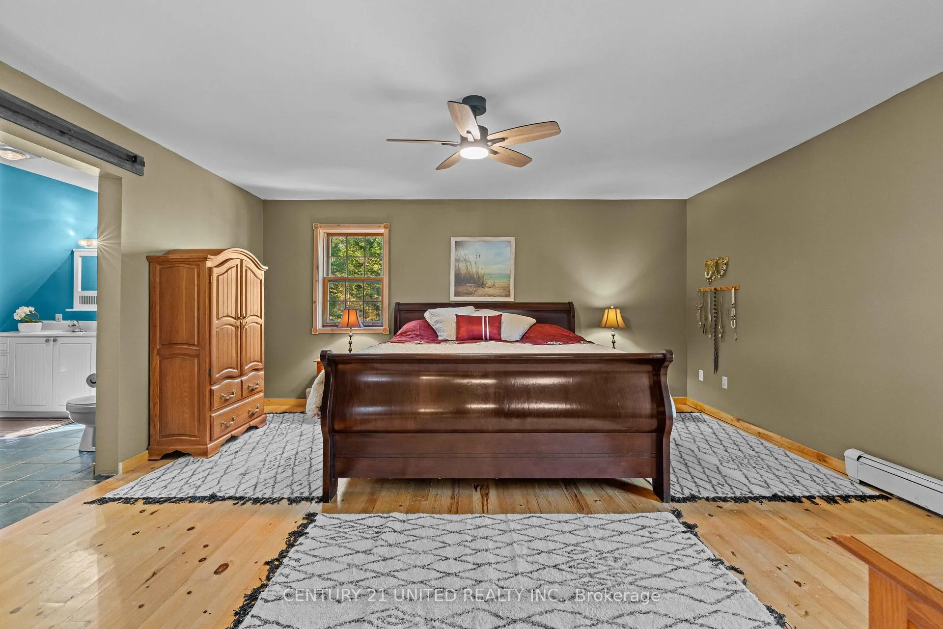 Photo 17 of 28 Van Luven Lane, Hamilton Township, Baltimore — HOMEH