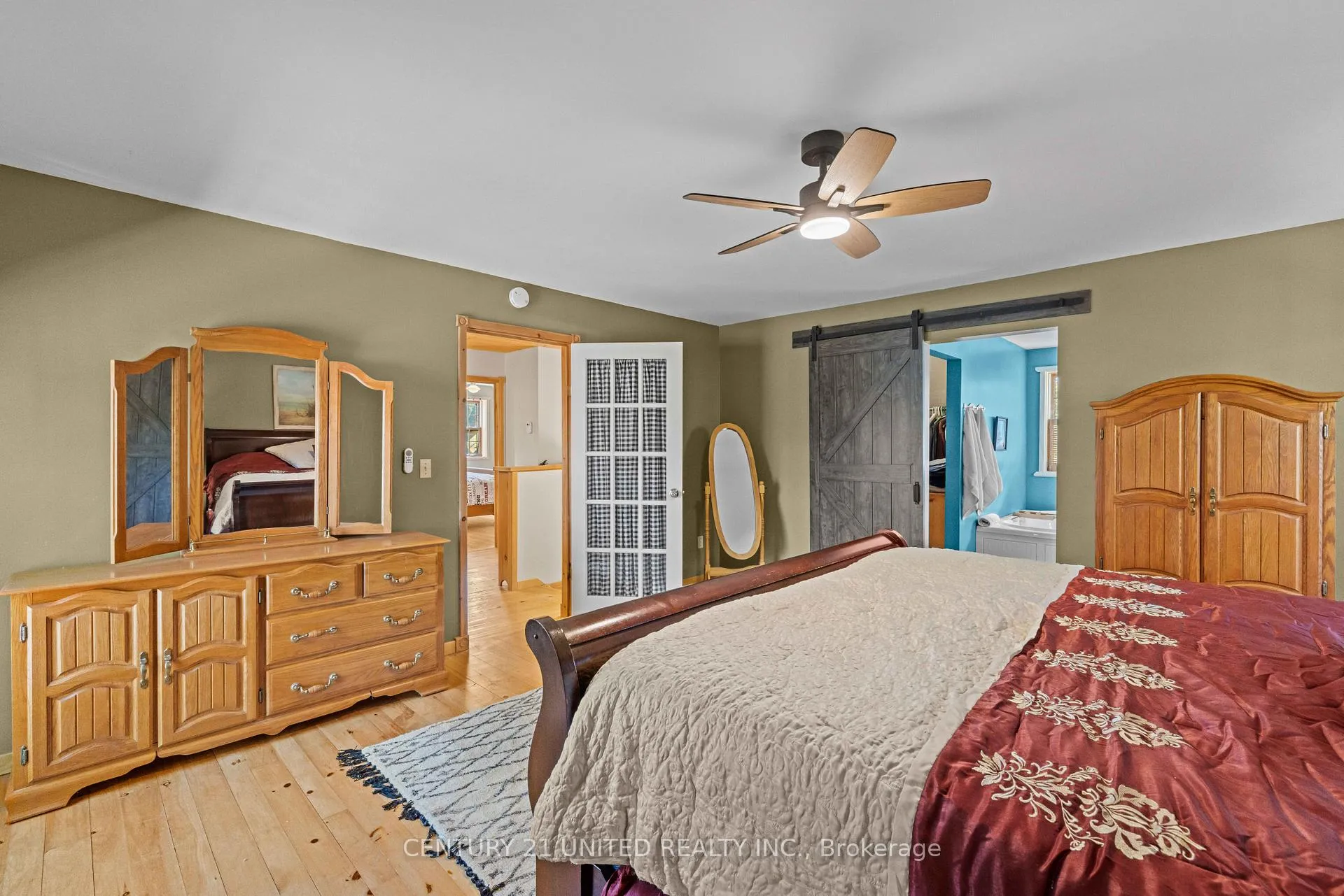 Photo 18 of 28 Van Luven Lane, Hamilton Township, Baltimore — HOMEH