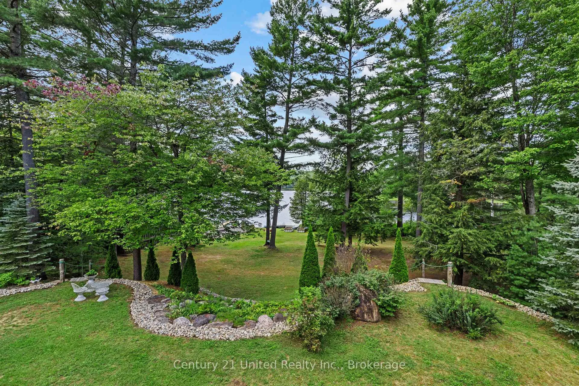 Photo 3 of 28 Van Luven Lane, Hamilton Township, Baltimore — HOMEH