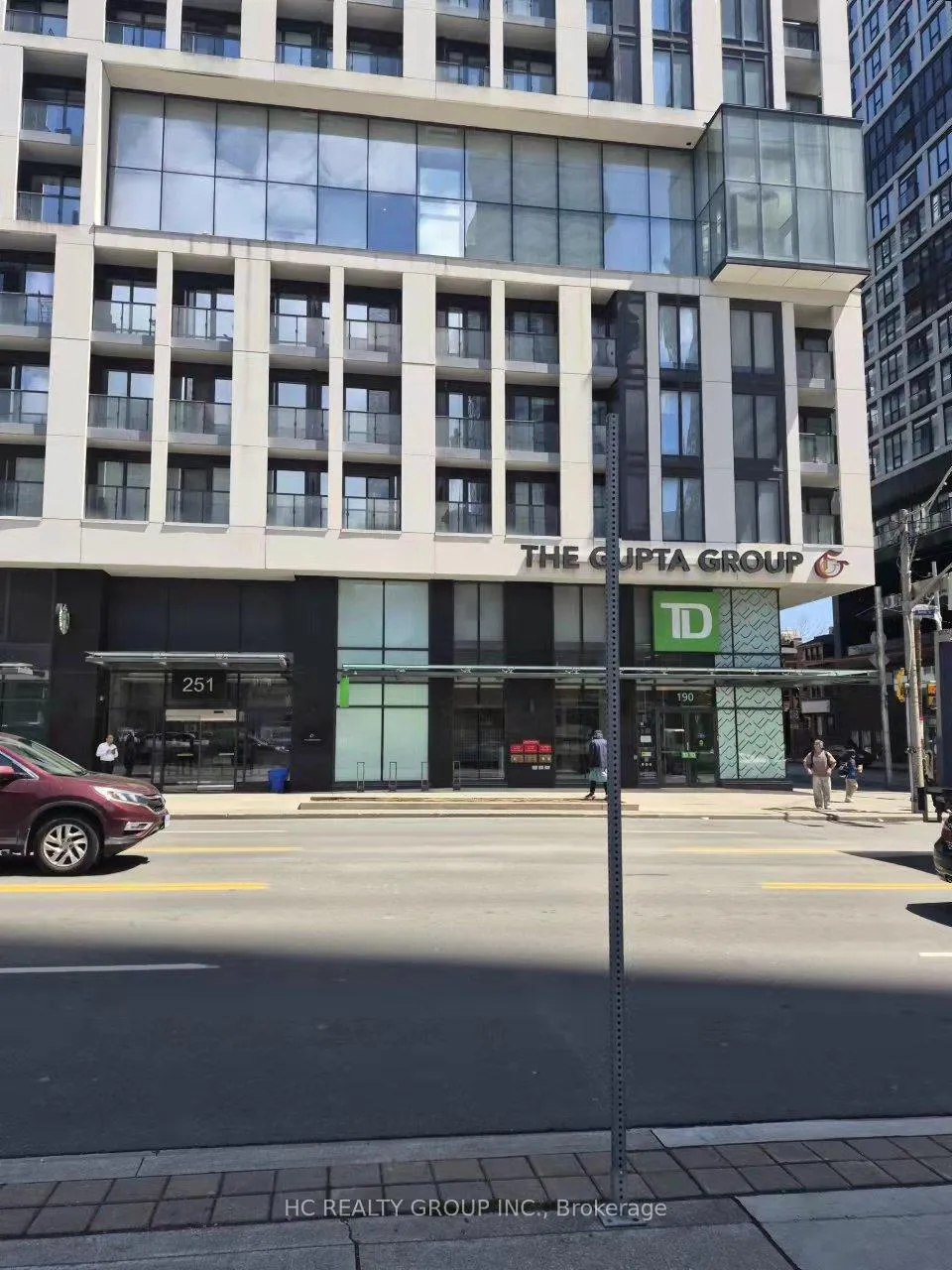 Photo 5 of Unit 928, 251 Jarvis Street, Toronto, University — HOMEH