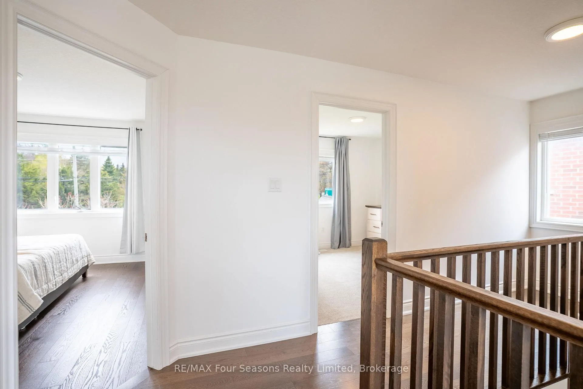 Photo 26 of 107 Lockerbie Crescent, Collingwood — HOMEH