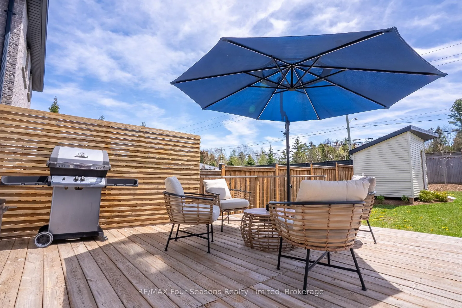Photo 38 of 107 Lockerbie Crescent, Collingwood — HOMEH