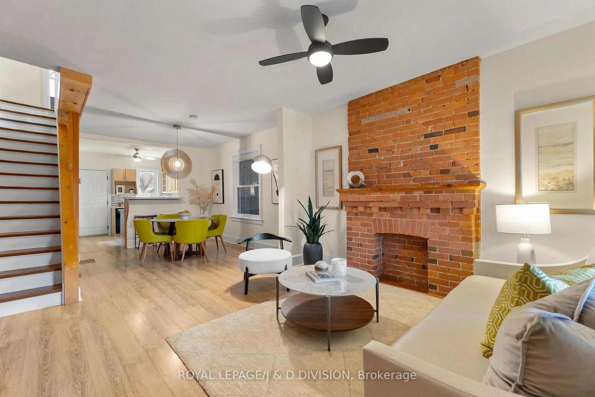 Photo 3 of 87 Kent Road, Toronto, Greenwood-Coxwell — HOMEH