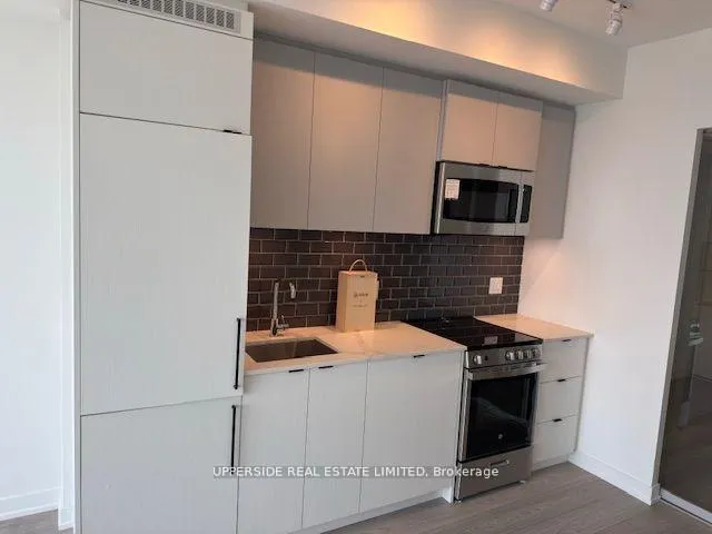 Photo 4 of Unit 1016, 285 Dufferin Street, Toronto, South Parkdale — HOMEH