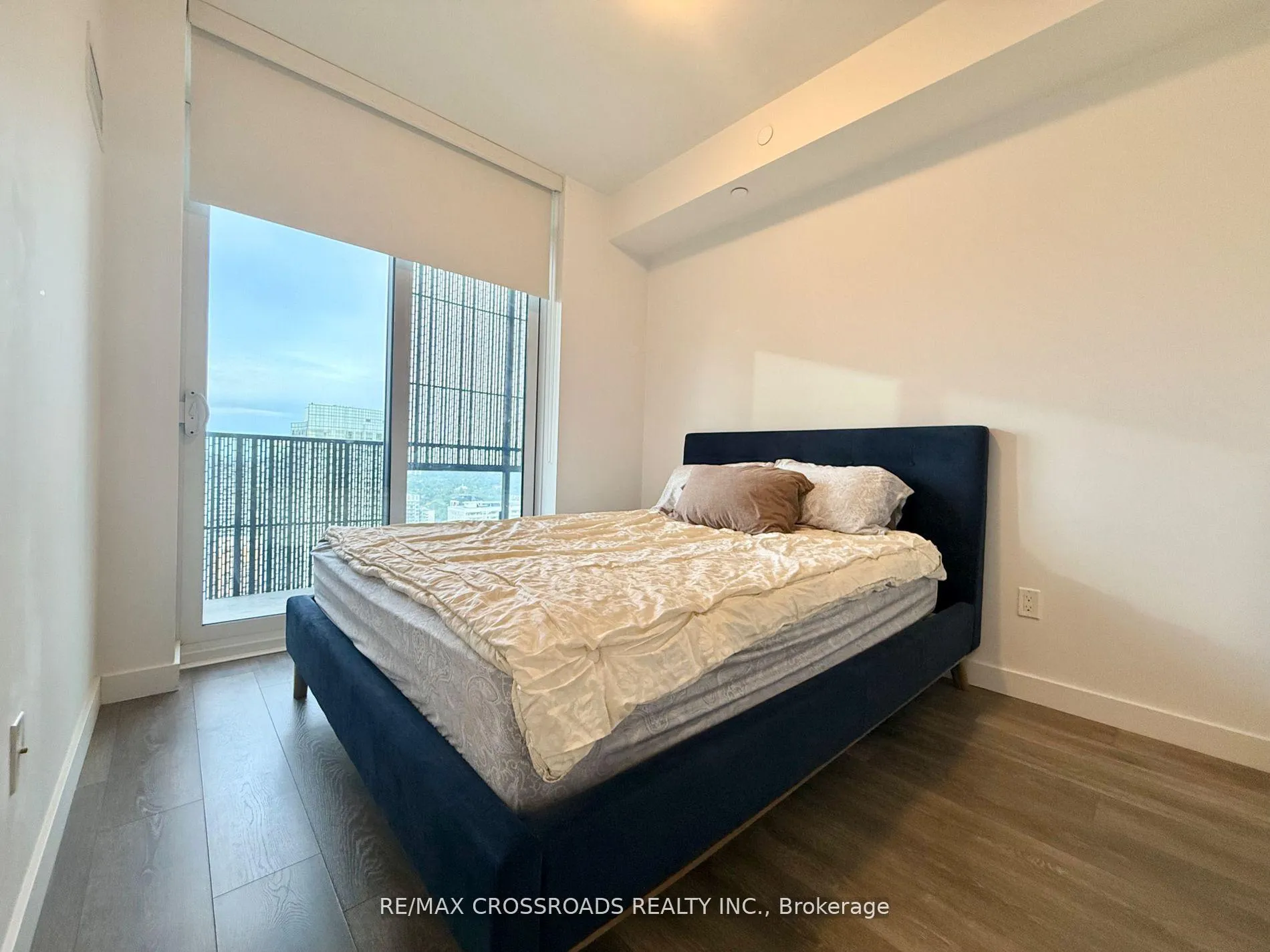 Photo 6 of Unit 3010, 8 Eglinton Avenue E, Toronto, Mount Pleasant West — HOMEH