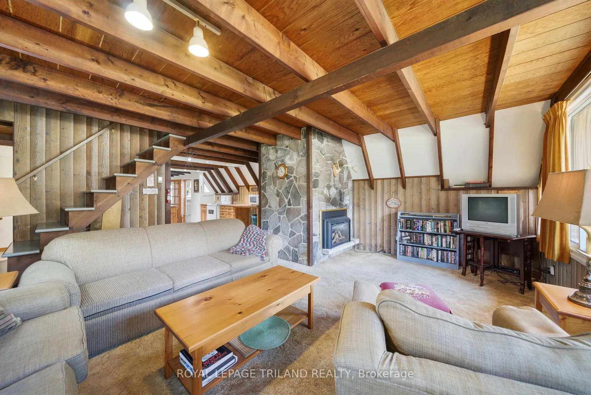 Photo 7 of 1003 Chippewa Lane, Gravenhurst, Muskoka (S) — HOMEH