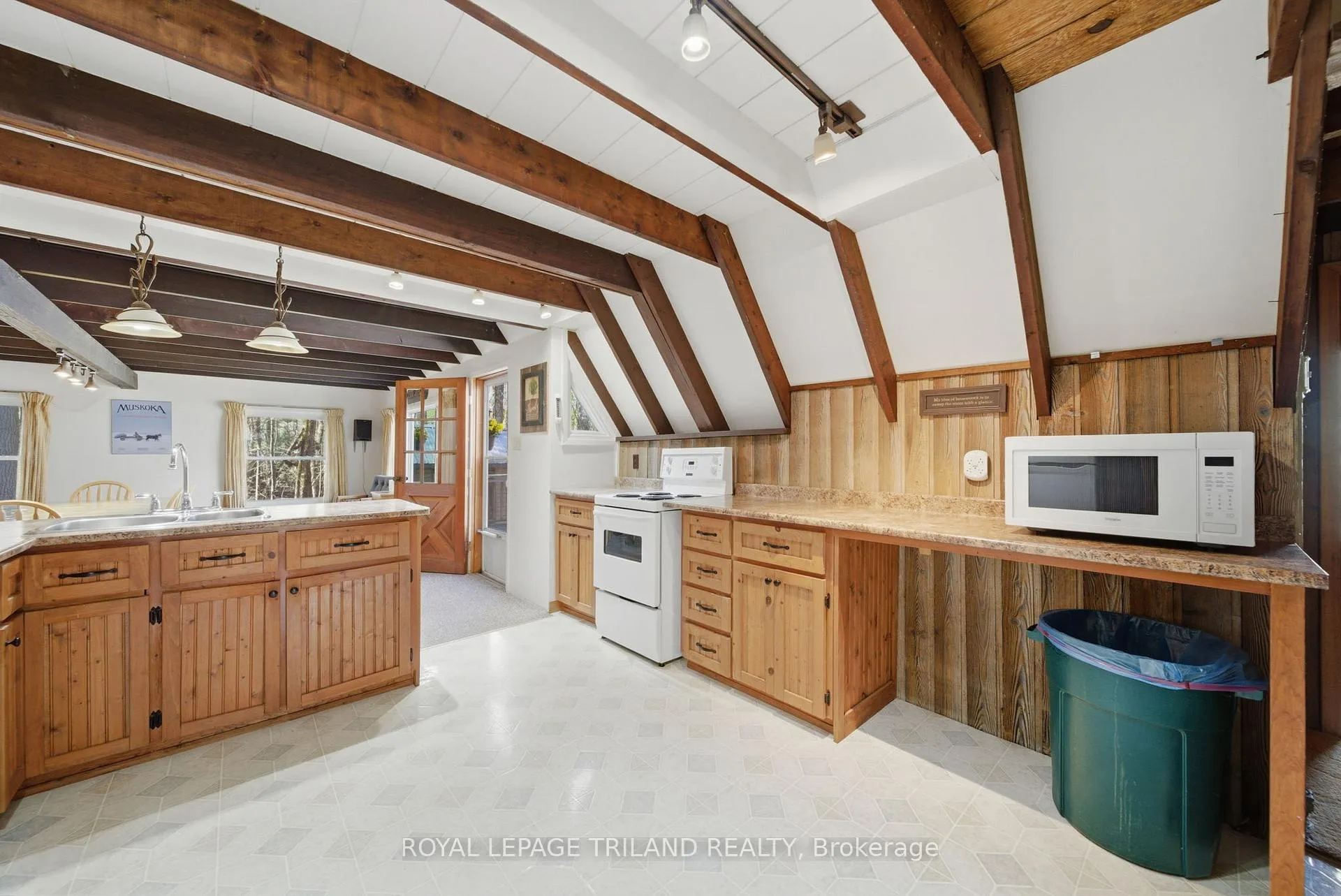 Photo 13 of 1003 Chippewa Lane, Gravenhurst, Muskoka (S) — HOMEH
