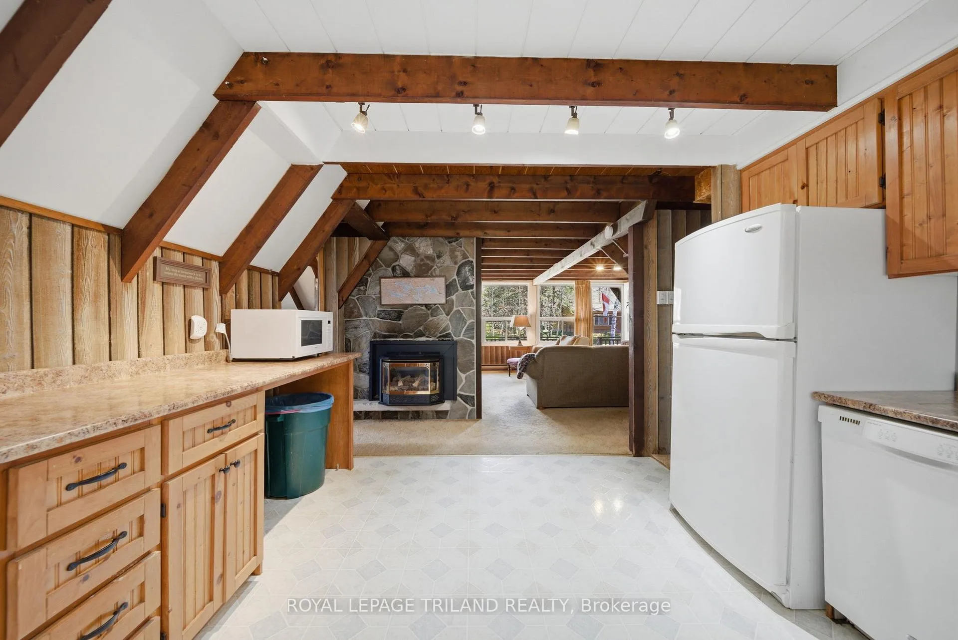 Photo 15 of 1003 Chippewa Lane, Gravenhurst, Muskoka (S) — HOMEH