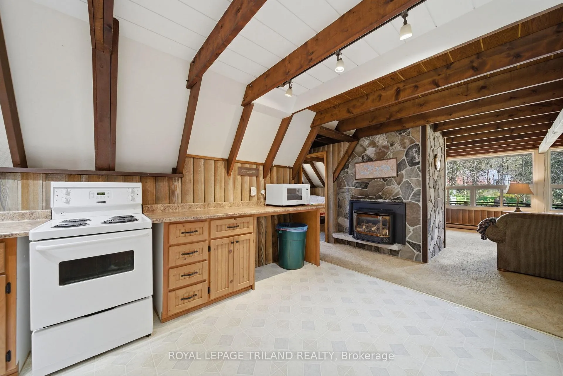 Photo 16 of 1003 Chippewa Lane, Gravenhurst, Muskoka (S) — HOMEH