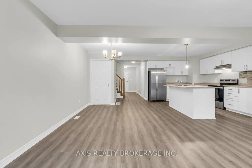 Photo 14 of 2978 Turner Crescent, London, South U — HOMEH