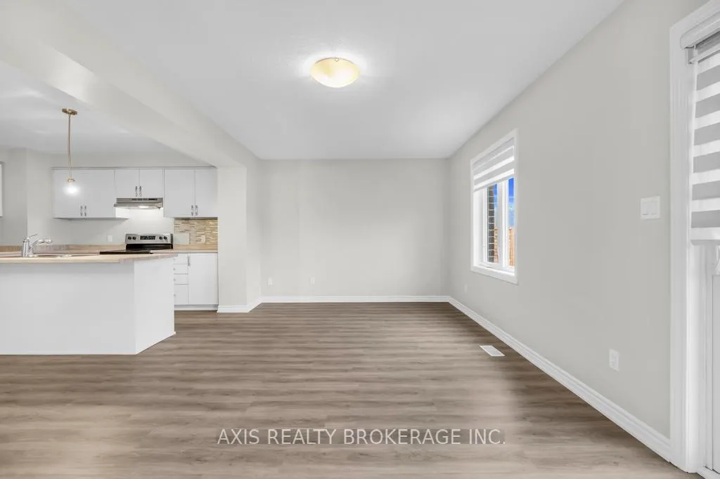 Photo 18 of 2978 Turner Crescent, London, South U — HOMEH