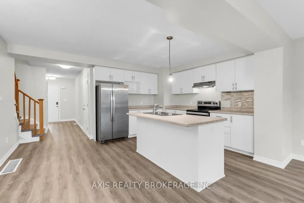 Photo 21 of 2978 Turner Crescent, London, South U — HOMEH