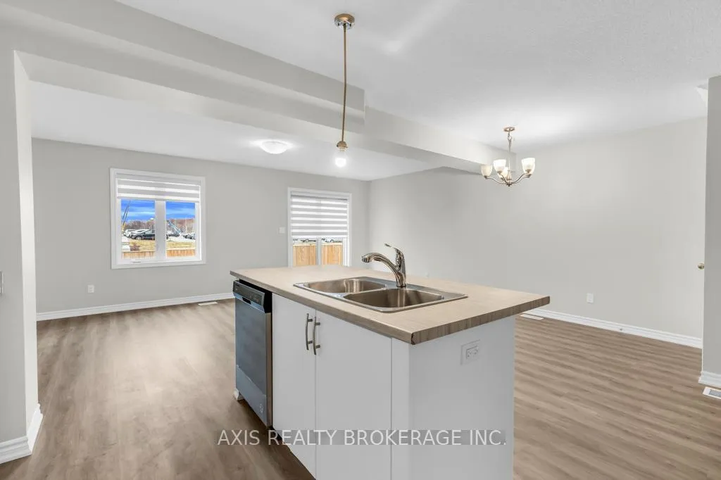 Photo 23 of 2978 Turner Crescent, London, South U — HOMEH