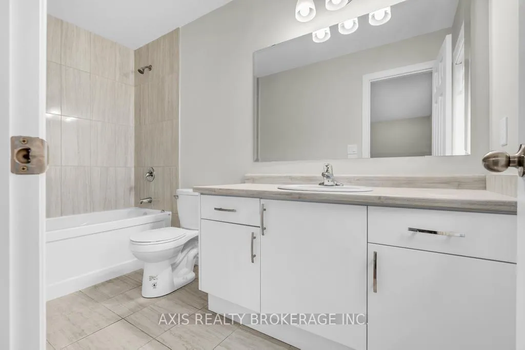 Photo 30 of 2978 Turner Crescent, London, South U — HOMEH