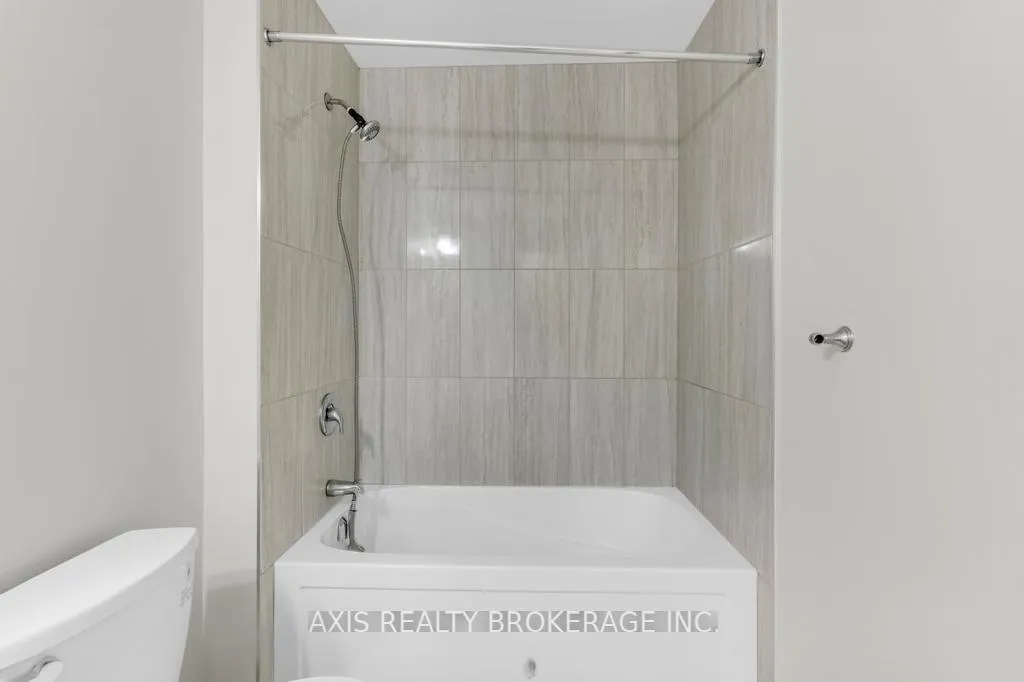 Photo 36 of 2978 Turner Crescent, London, South U — HOMEH