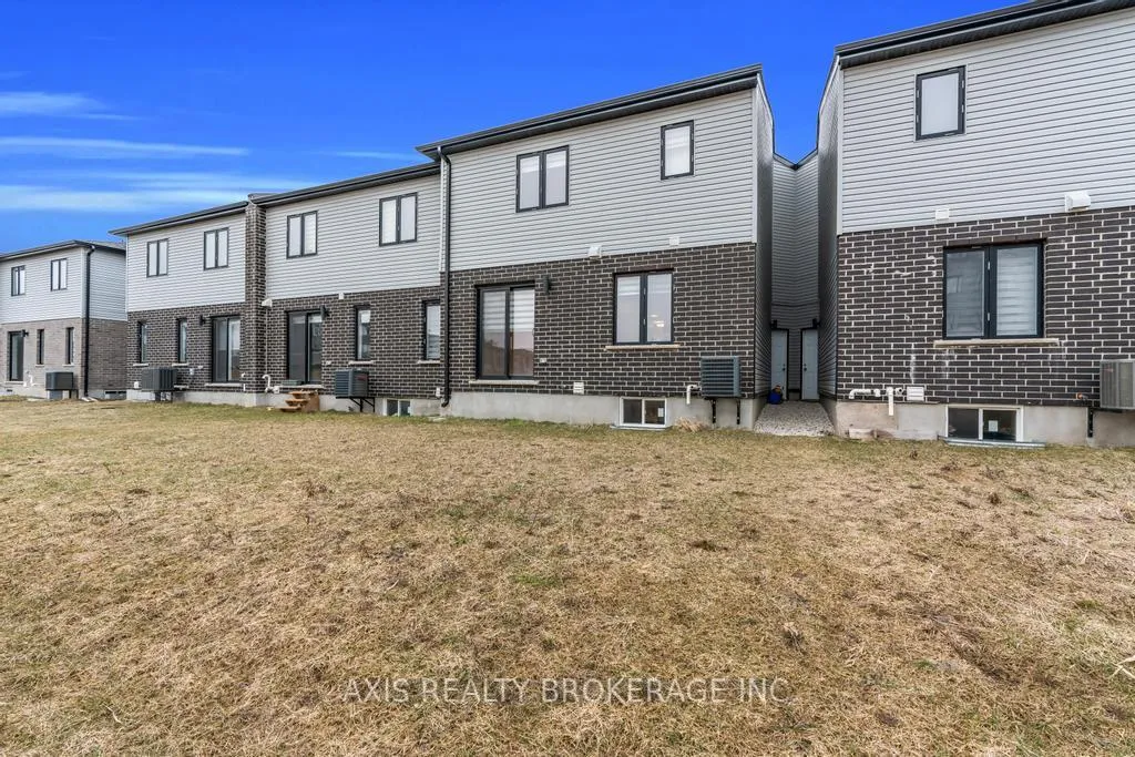 Photo 44 of 2978 Turner Crescent, London, South U — HOMEH