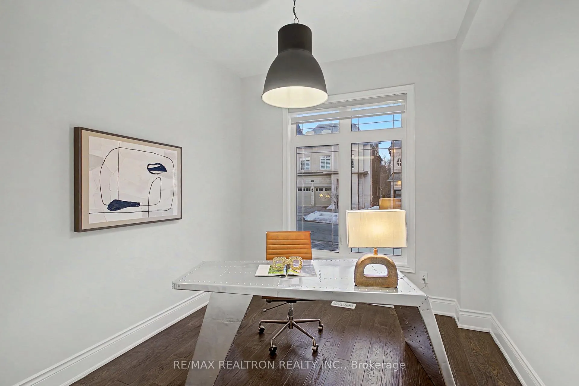 Photo 7 of 12 Hurst Avenue, Vaughan, Patterson — HOMEH