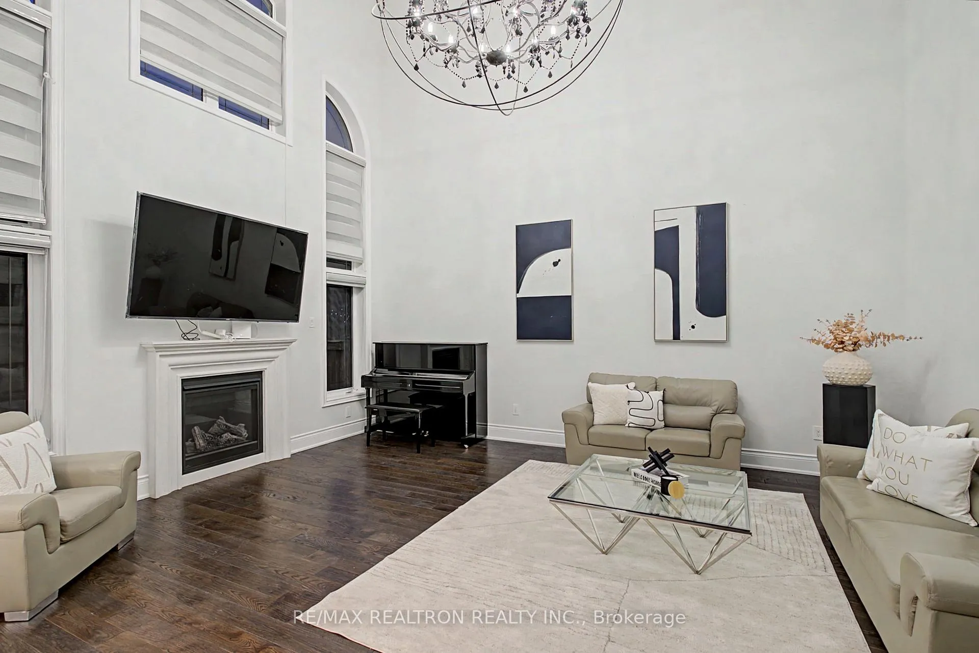 Photo 14 of 12 Hurst Avenue, Vaughan, Patterson — HOMEH