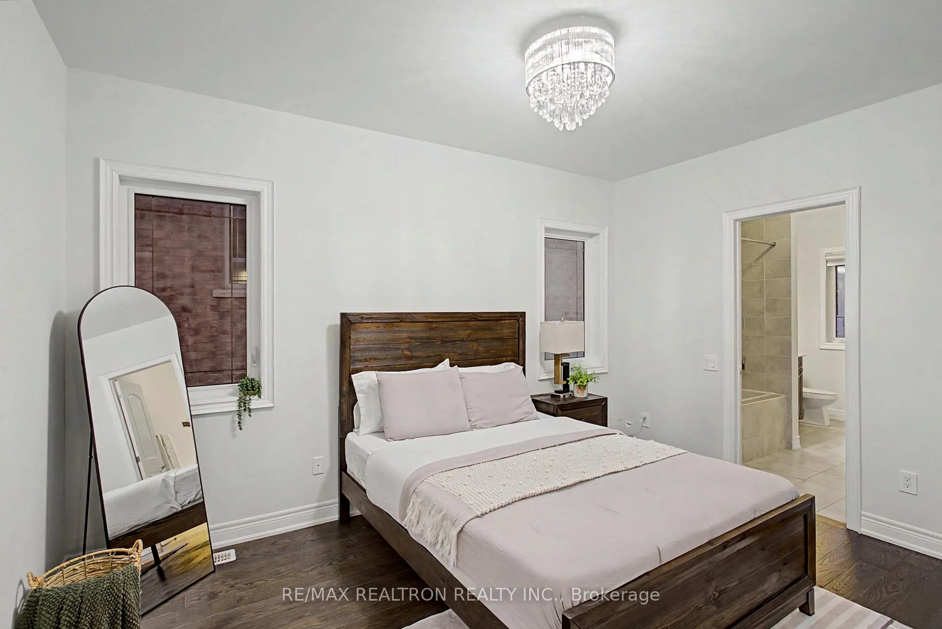 Photo 22 of 12 Hurst Avenue, Vaughan, Patterson — HOMEH