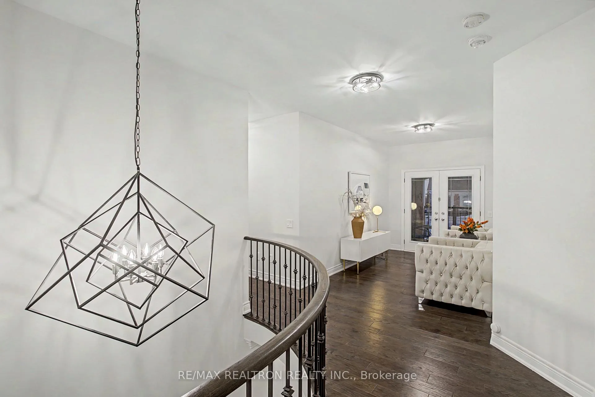 Photo 23 of 12 Hurst Avenue, Vaughan, Patterson — HOMEH
