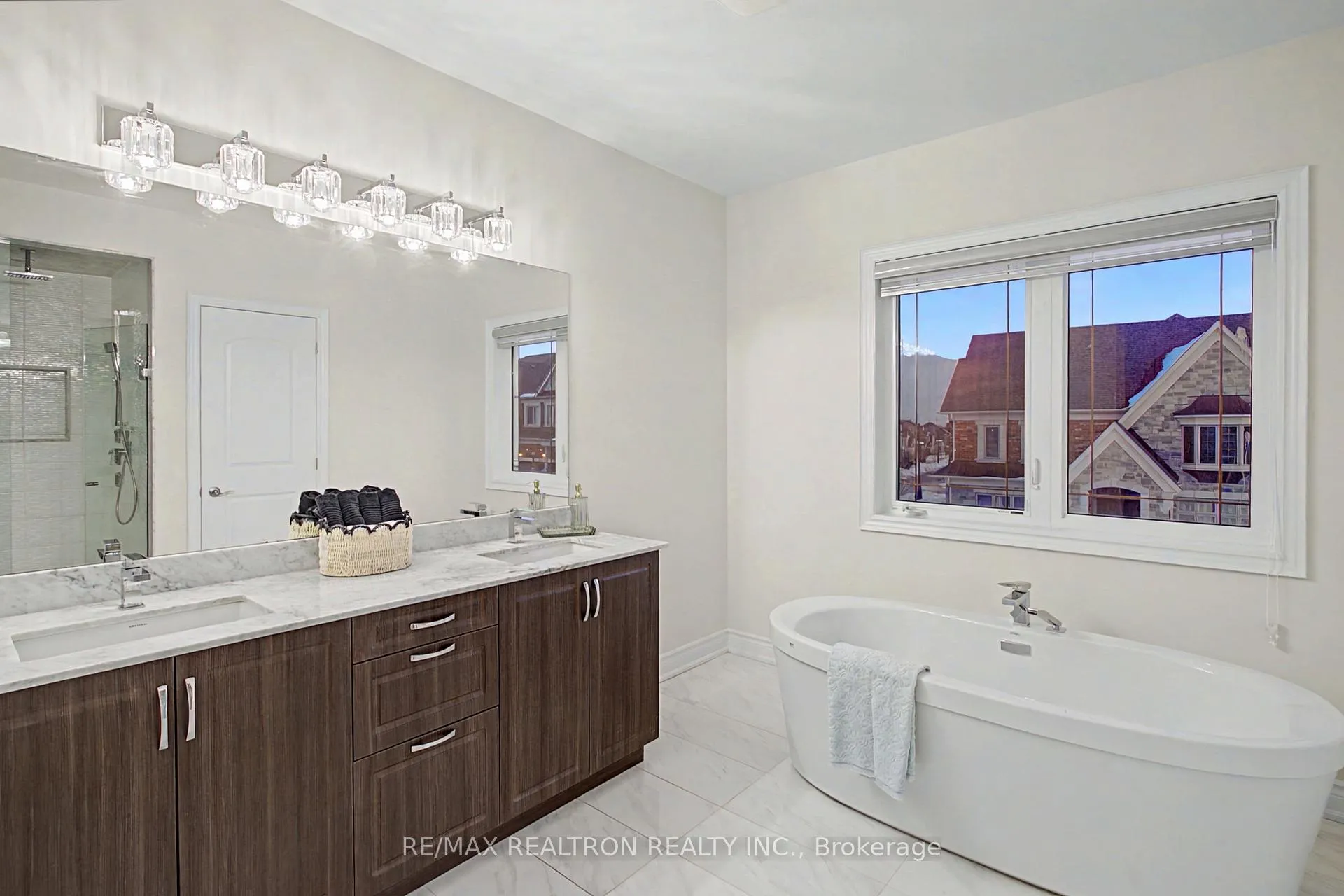 Photo 26 of 12 Hurst Avenue, Vaughan, Patterson — HOMEH