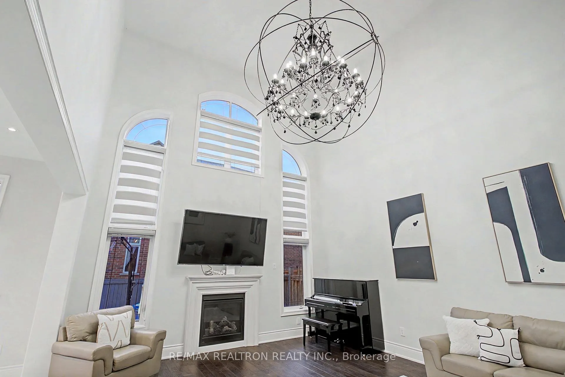 Photo 36 of 12 Hurst Avenue, Vaughan, Patterson — HOMEH