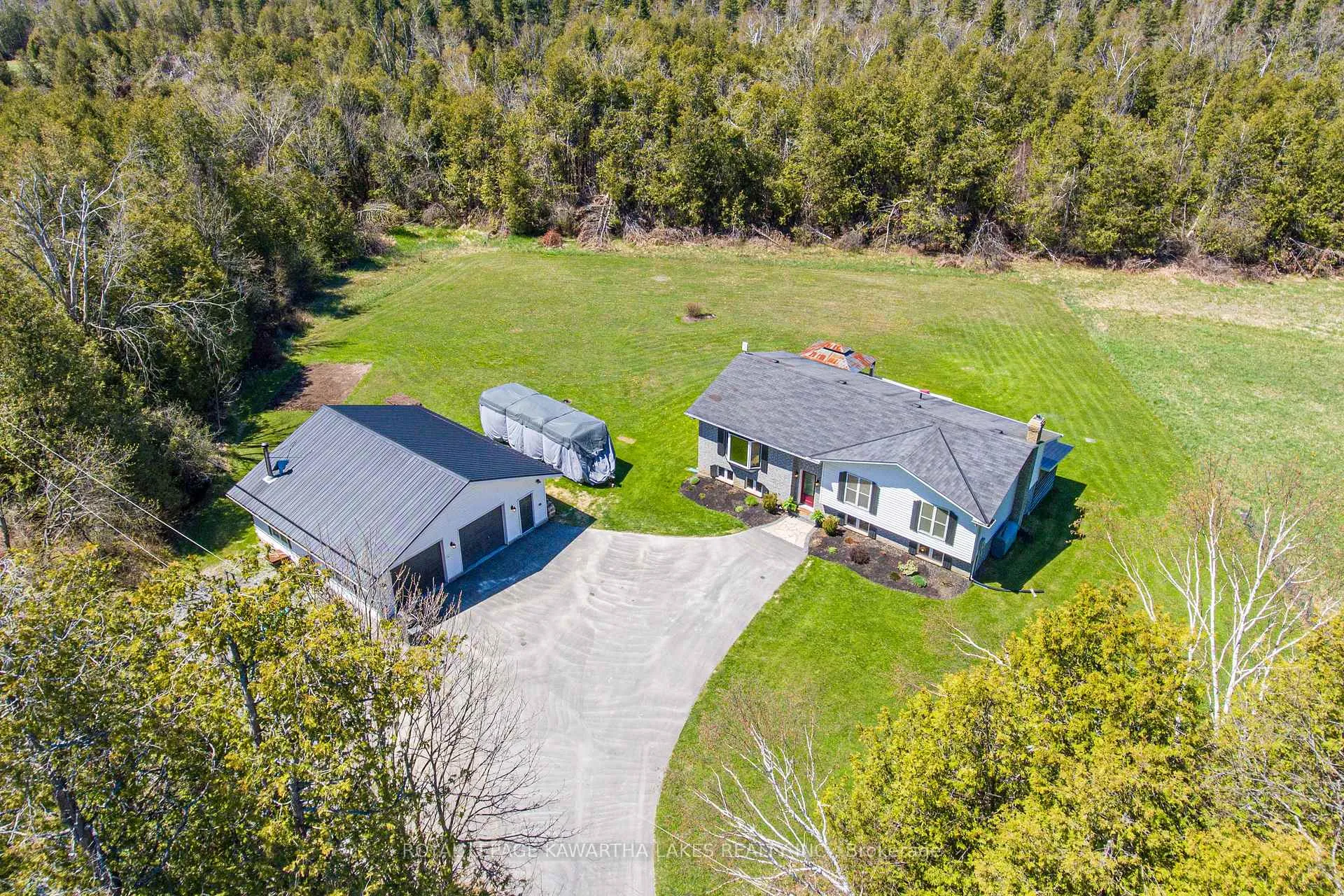 Photo 6 of 75 Prescott Road, Kawartha Lakes, Bobcaygeon — HOMEH