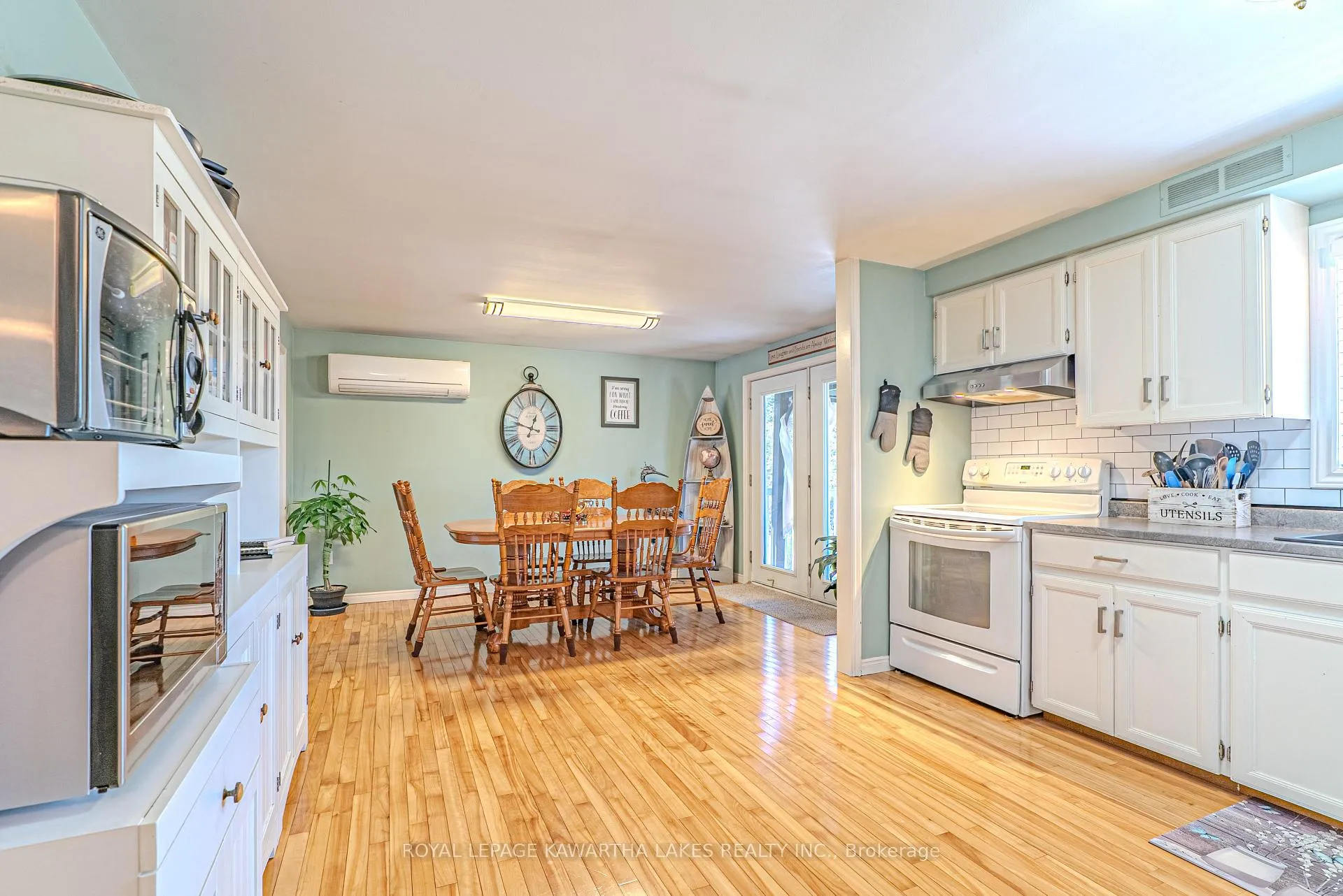 Photo 17 of 75 Prescott Road, Kawartha Lakes, Bobcaygeon — HOMEH