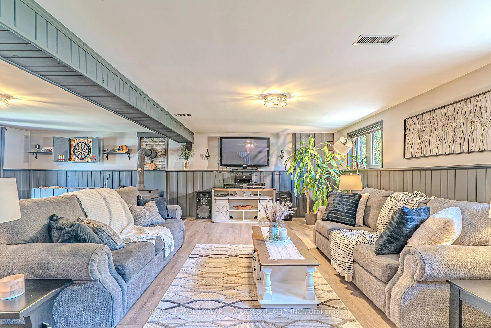 Photo 31 of 75 Prescott Road, Kawartha Lakes, Bobcaygeon — HOMEH