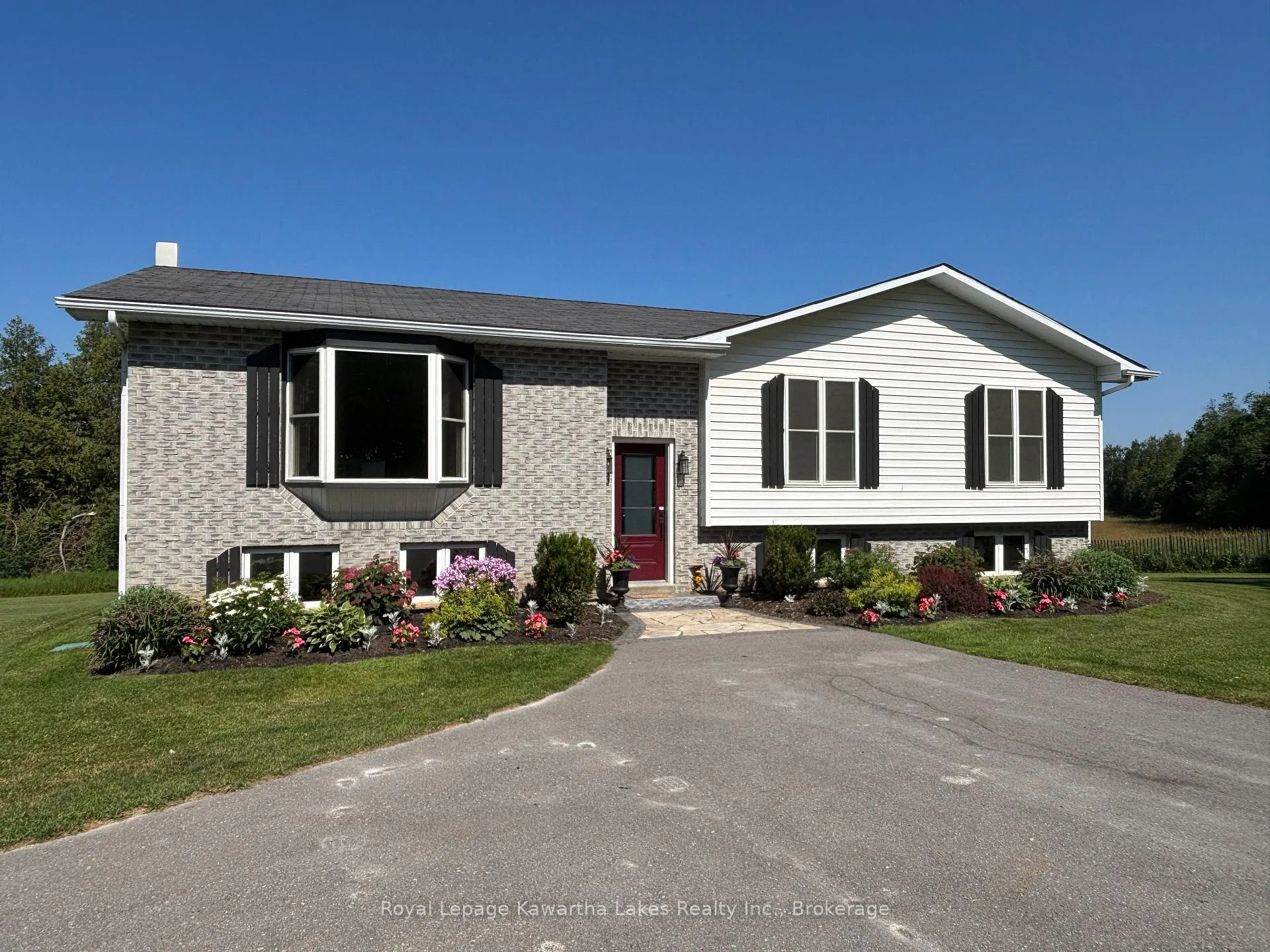 Photo 1 of 75 Prescott Road, Kawartha Lakes, Bobcaygeon — HOMEH
