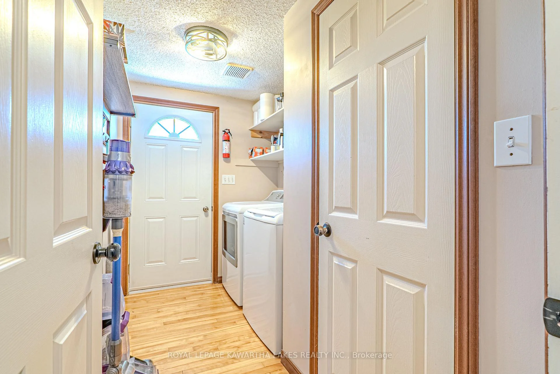 Photo 25 of 75 Prescott Road, Kawartha Lakes, Bobcaygeon — HOMEH