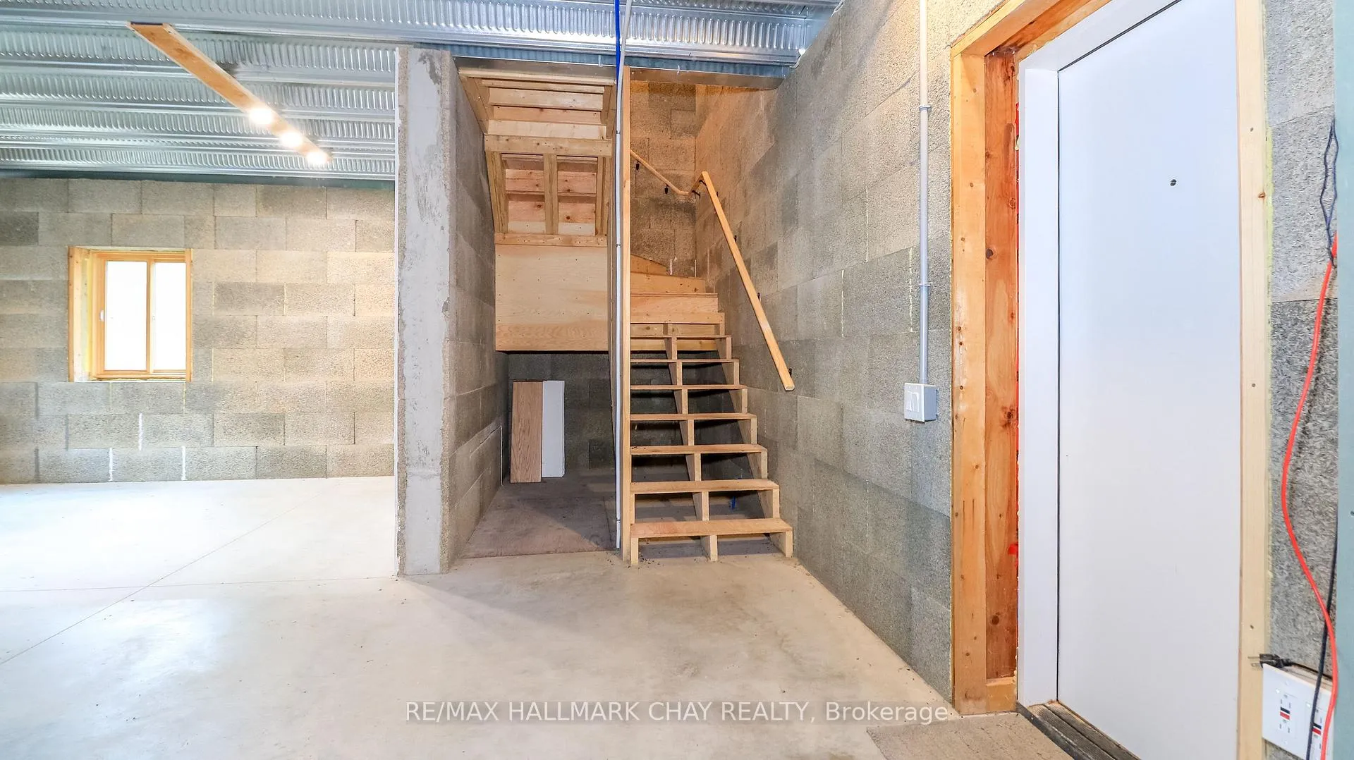 Photo 7 of 2576 Champlain Road, Tiny, Rural Tiny — HOMEH