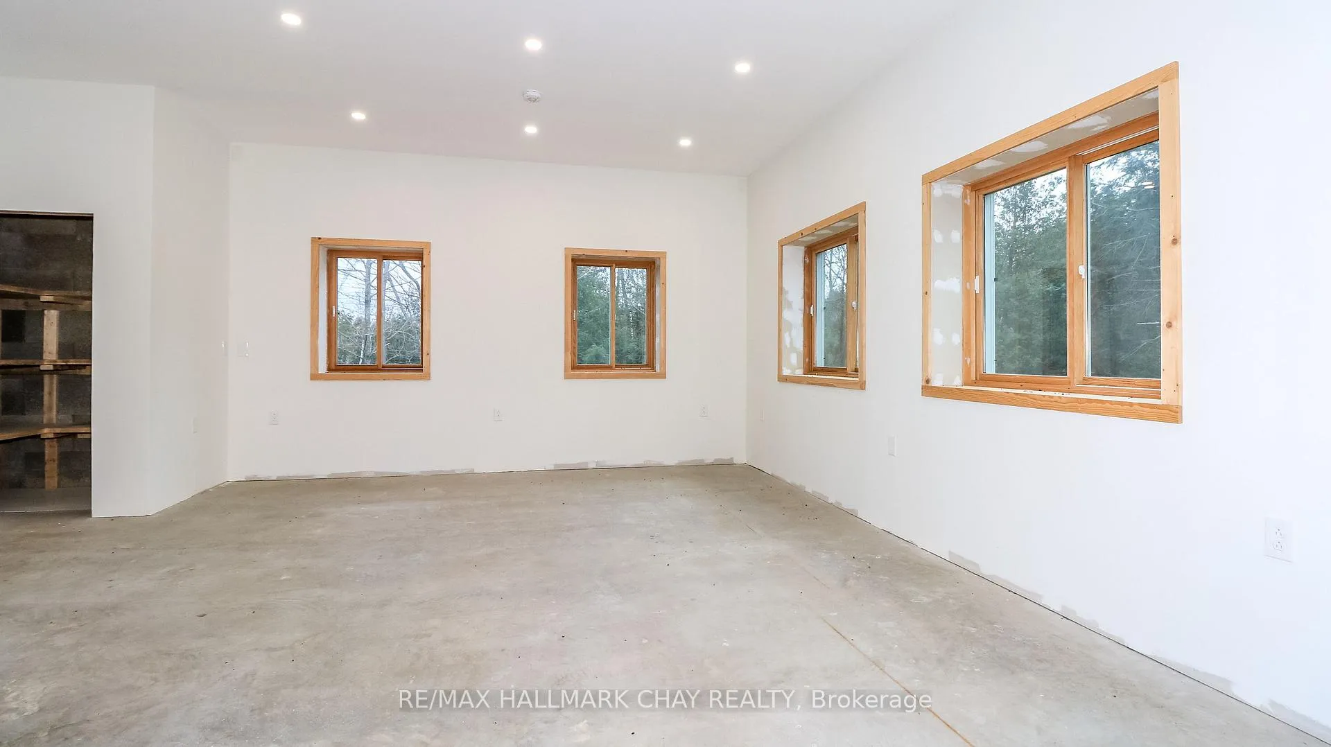 Photo 16 of 2576 Champlain Road, Tiny, Rural Tiny — HOMEH
