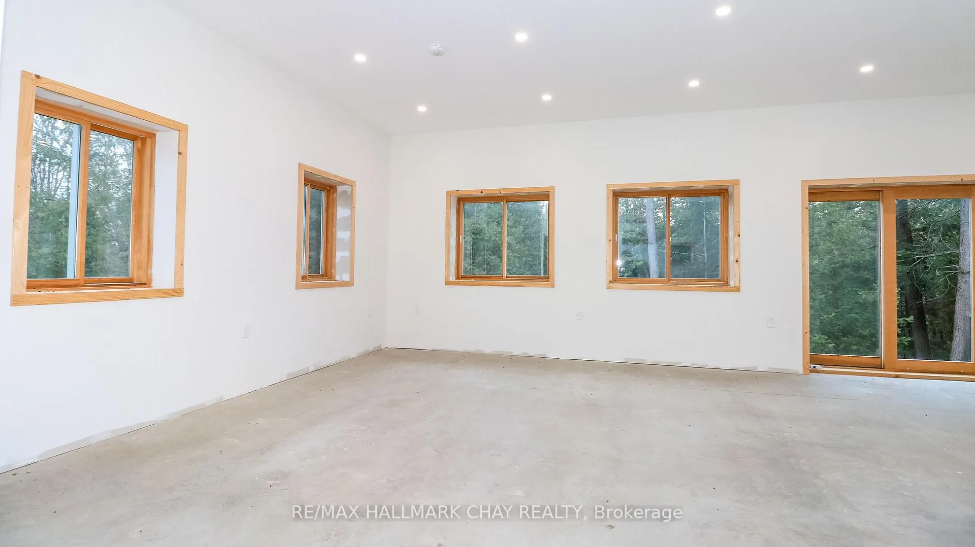 Photo 17 of 2576 Champlain Road, Tiny, Rural Tiny — HOMEH