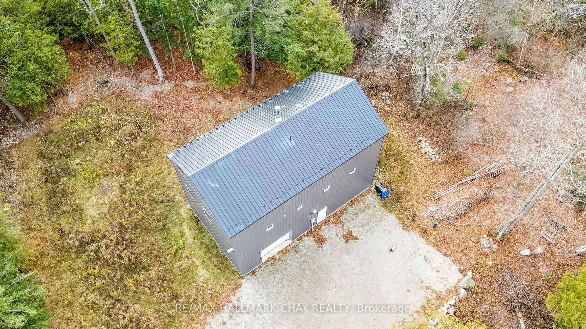 Photo 20 of 2576 Champlain Road, Tiny, Rural Tiny — HOMEH