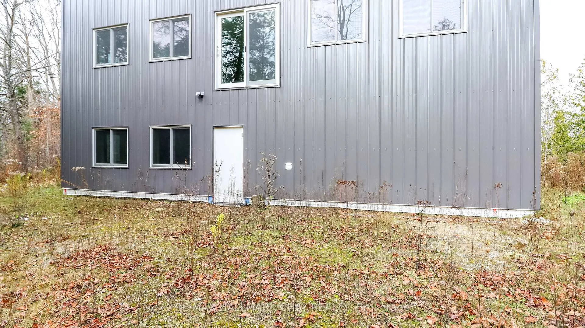 Photo 24 of 2576 Champlain Road, Tiny, Rural Tiny — HOMEH