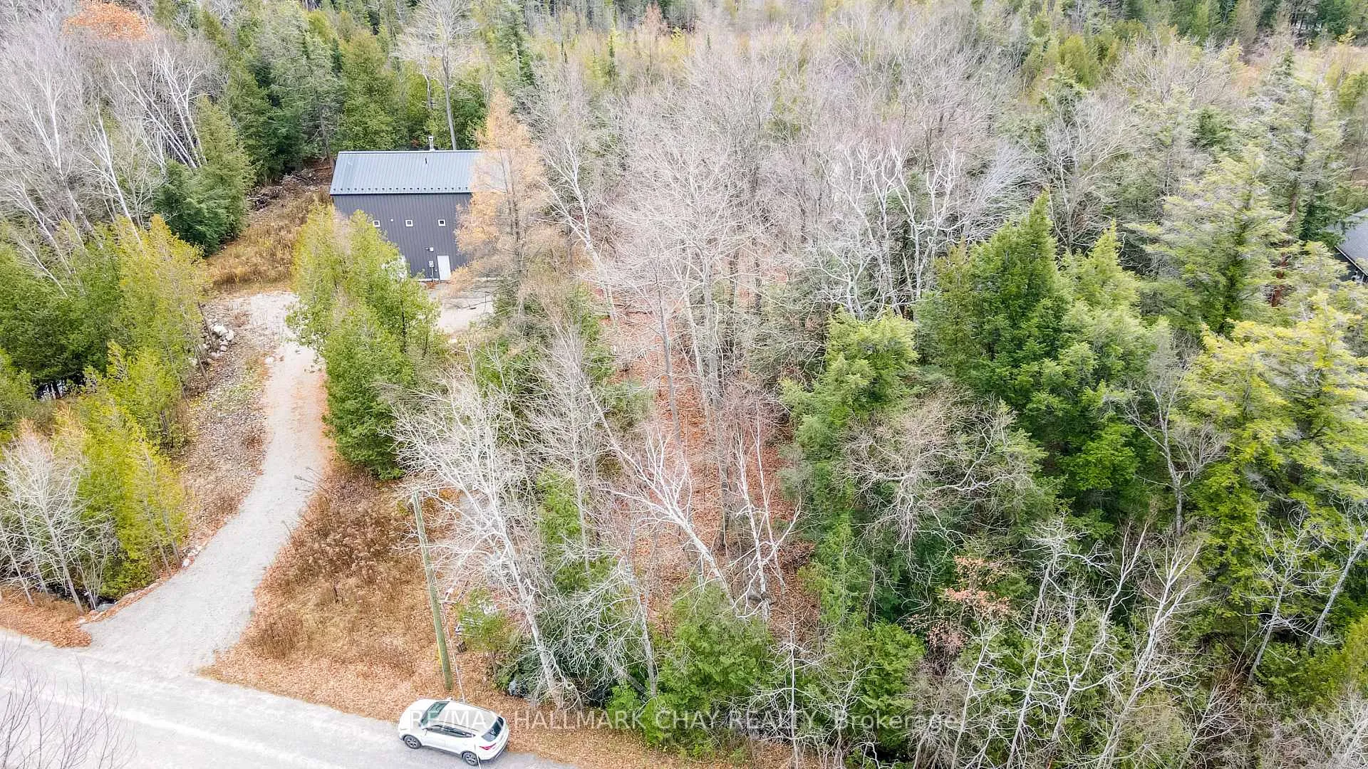 Photo 25 of 2576 Champlain Road, Tiny, Rural Tiny — HOMEH