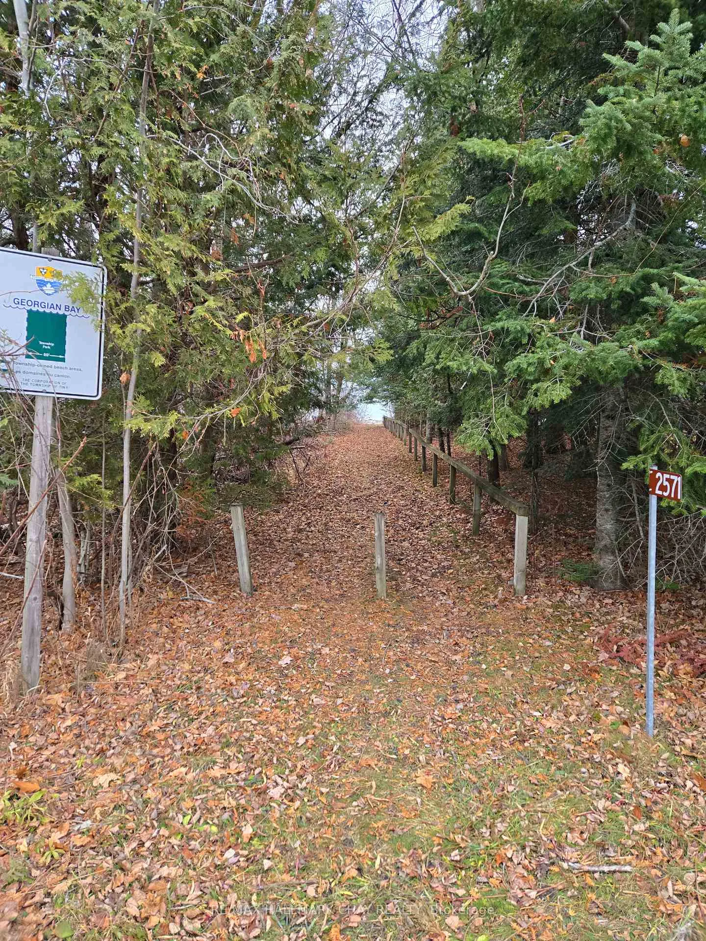 Photo 28 of 2576 Champlain Road, Tiny, Rural Tiny — HOMEH