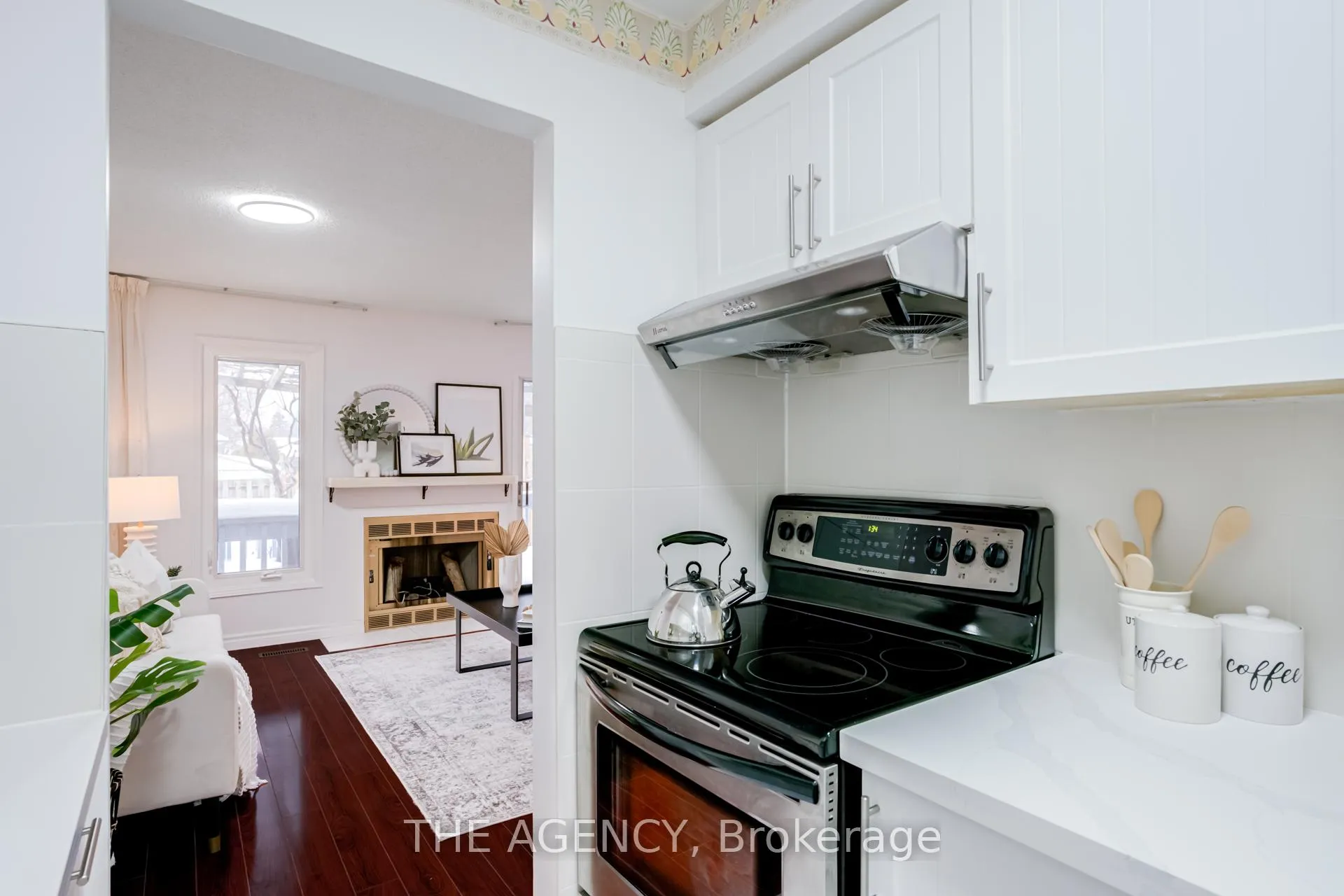 Photo 9 of 142 Greenbrae Circuit, Scarborough, Woburn — HOMEH