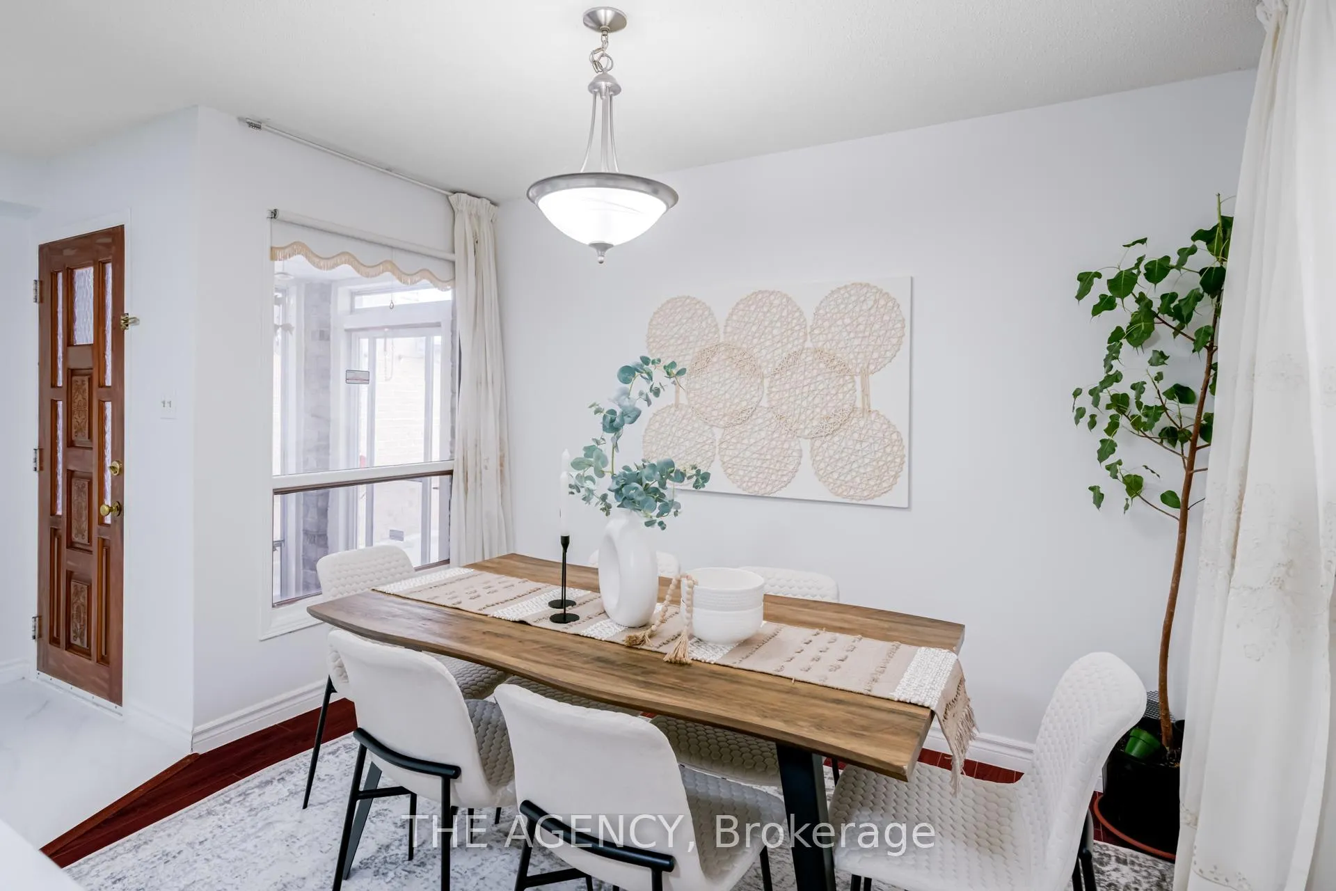Photo 13 of 142 Greenbrae Circuit, Scarborough, Woburn — HOMEH