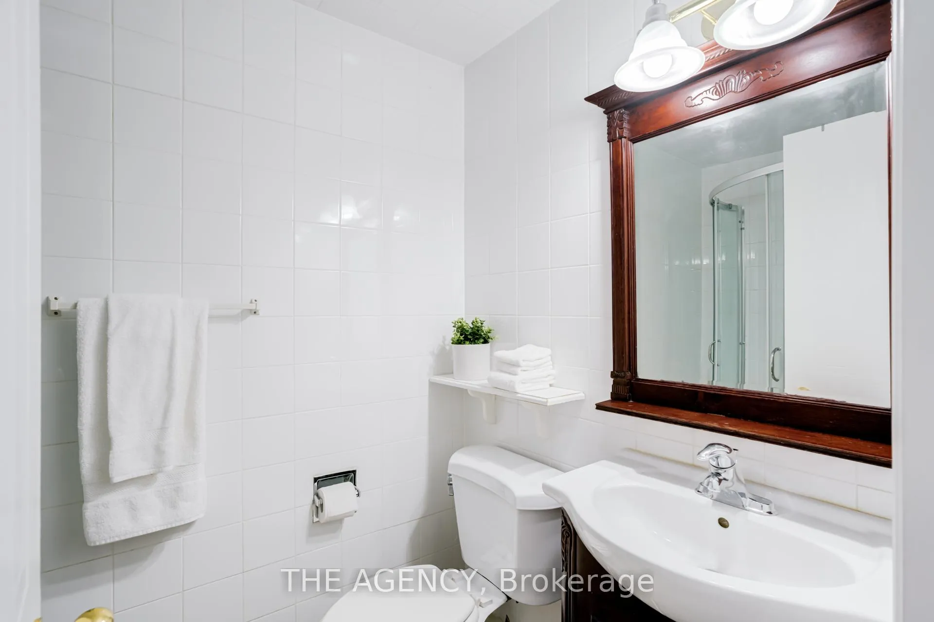 Photo 18 of 142 Greenbrae Circuit, Scarborough, Woburn — HOMEH