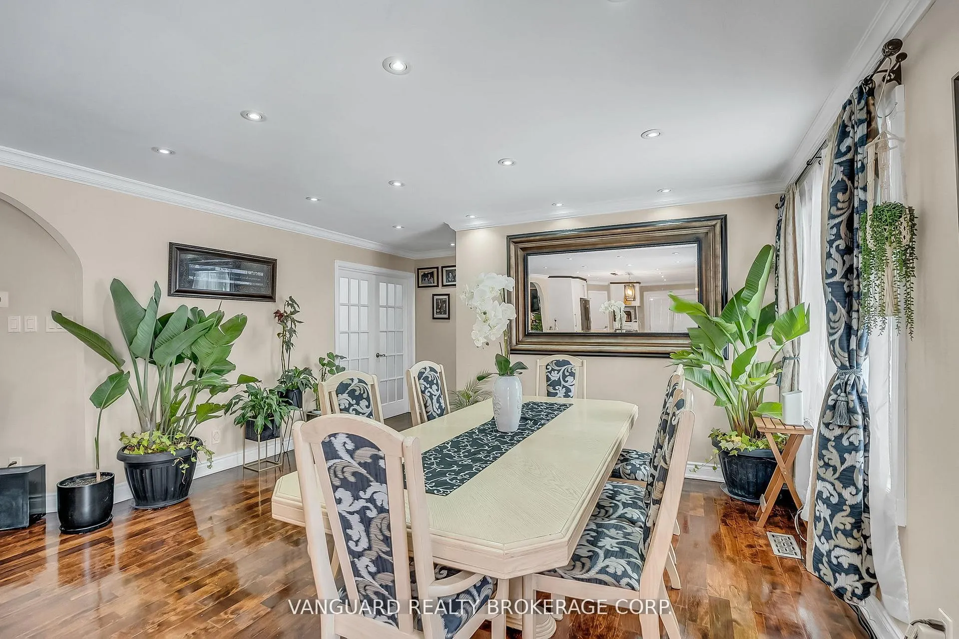 Photo 18 of 8070 Hornby Road, Halton Hills, Rural Halton Hills — HOMEH