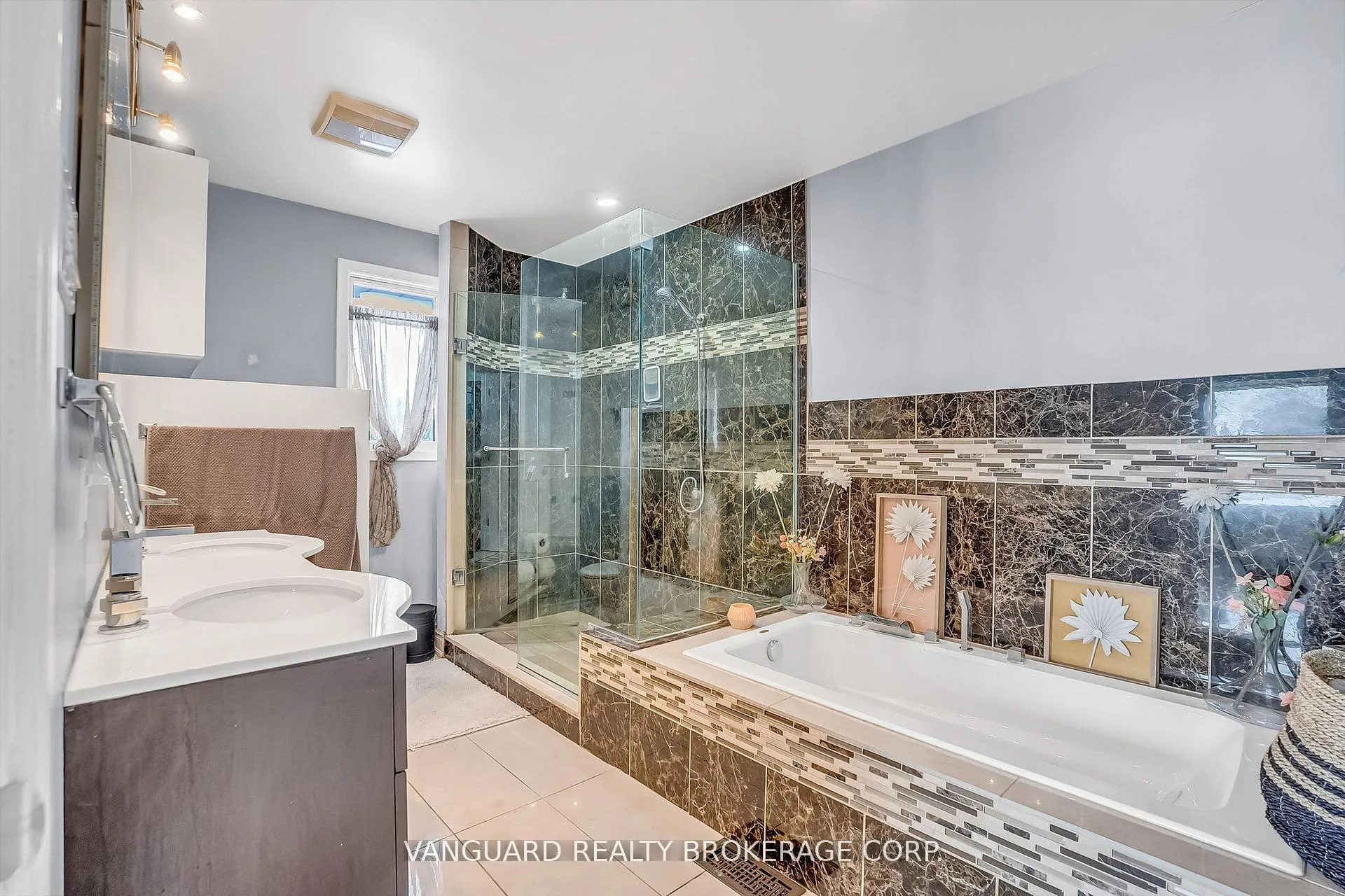 Photo 23 of 8070 Hornby Road, Halton Hills, Rural Halton Hills — HOMEH